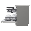 LG DFC435FP dishwasher — interior cutaway, lower rack | Vario washing system | غسالة أطباق ال جي DFC435FP — مقطع داخلي للرف السفلي | نظام الغسيل المتنوع